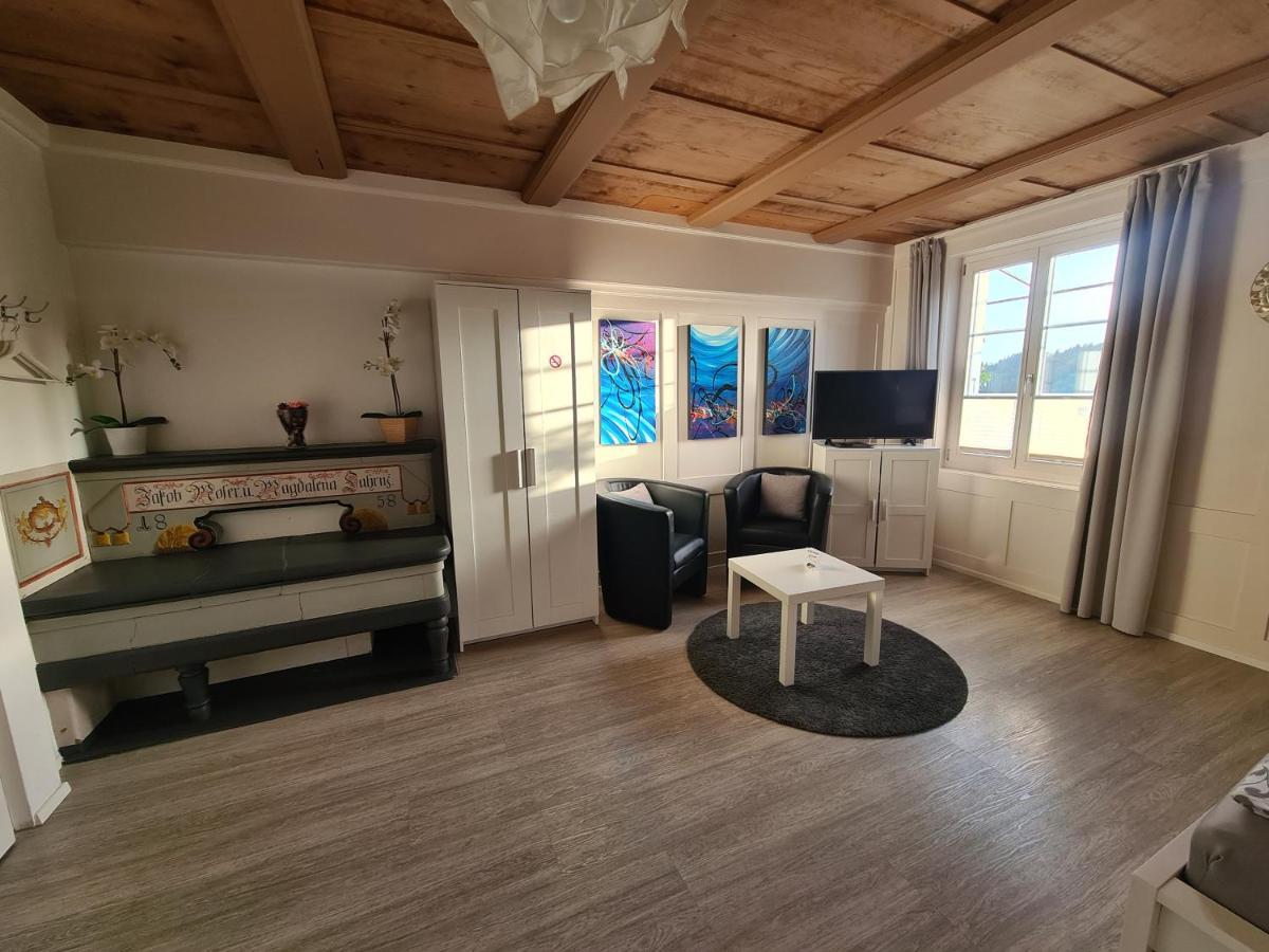 Von May Rooms Herbligen Екстер'єр фото